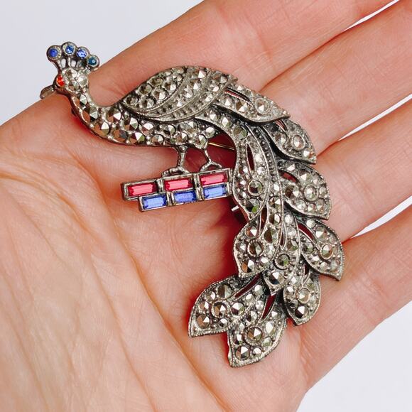 Vintage Mid Century Peacock Brooch, Patriotic Glass, Marcasite Style, 1950s Pin - Picture 2 of 9